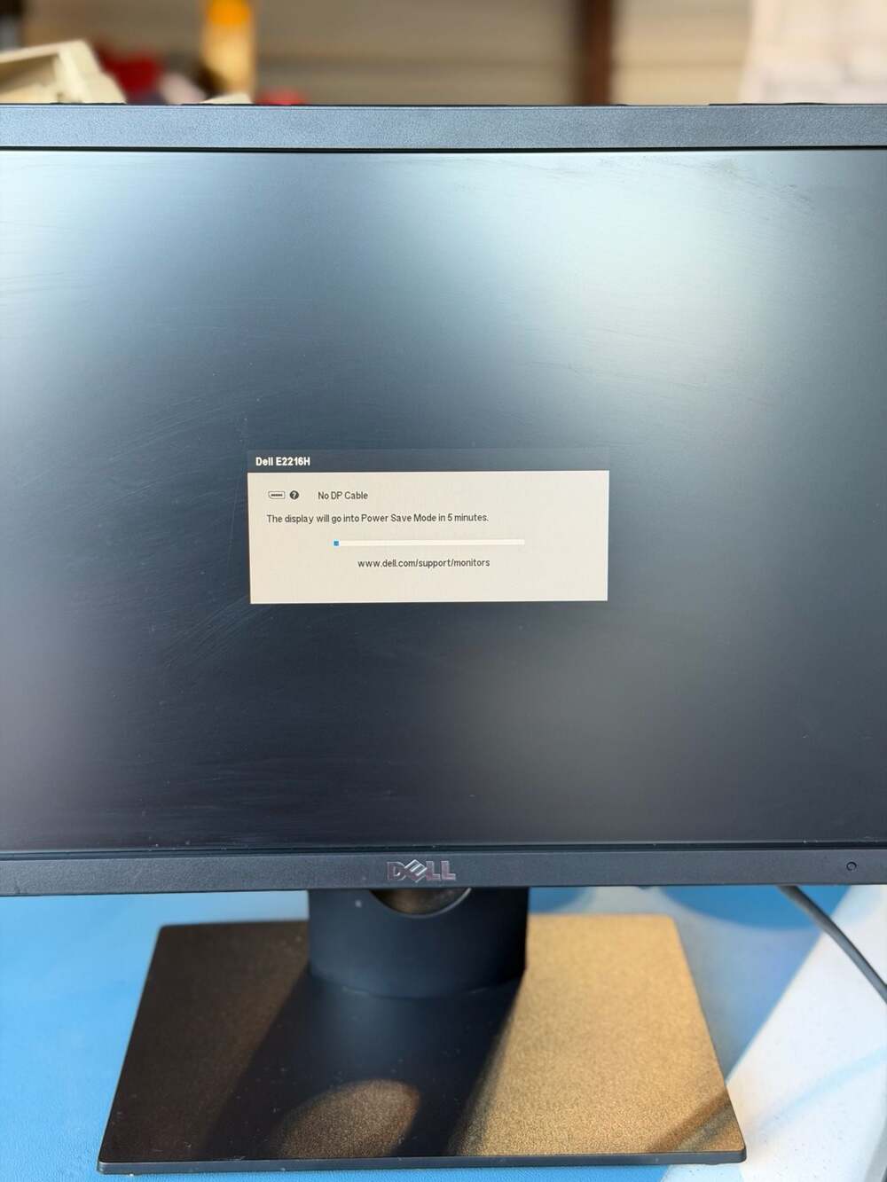 Dell 20-Inch Widescreen LED LCD Computer Monitor - Picture 8 of 9